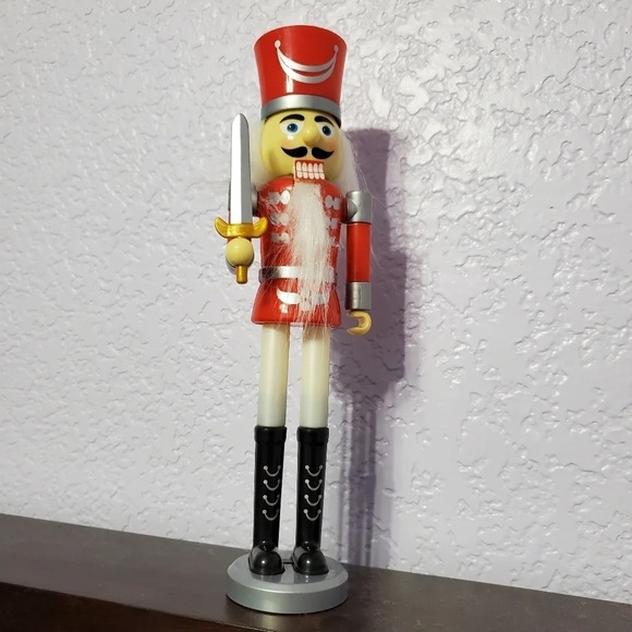 Christmas Holiday Nutcracker Soldiers Home Decor Set of 2 - Picture 4 of 7